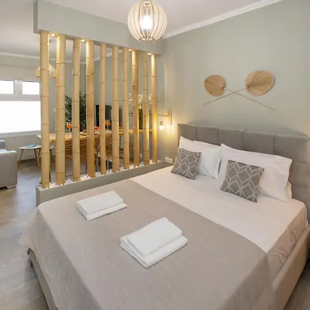 Waikiki In The Center By Ghh Apartment Athens